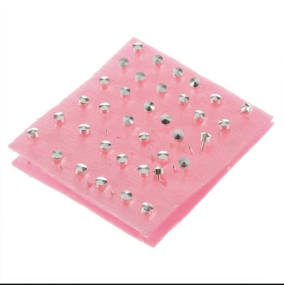 New! Professional steel ear and body piercing gun 72pcs studs kit set - Picture 5 of 9